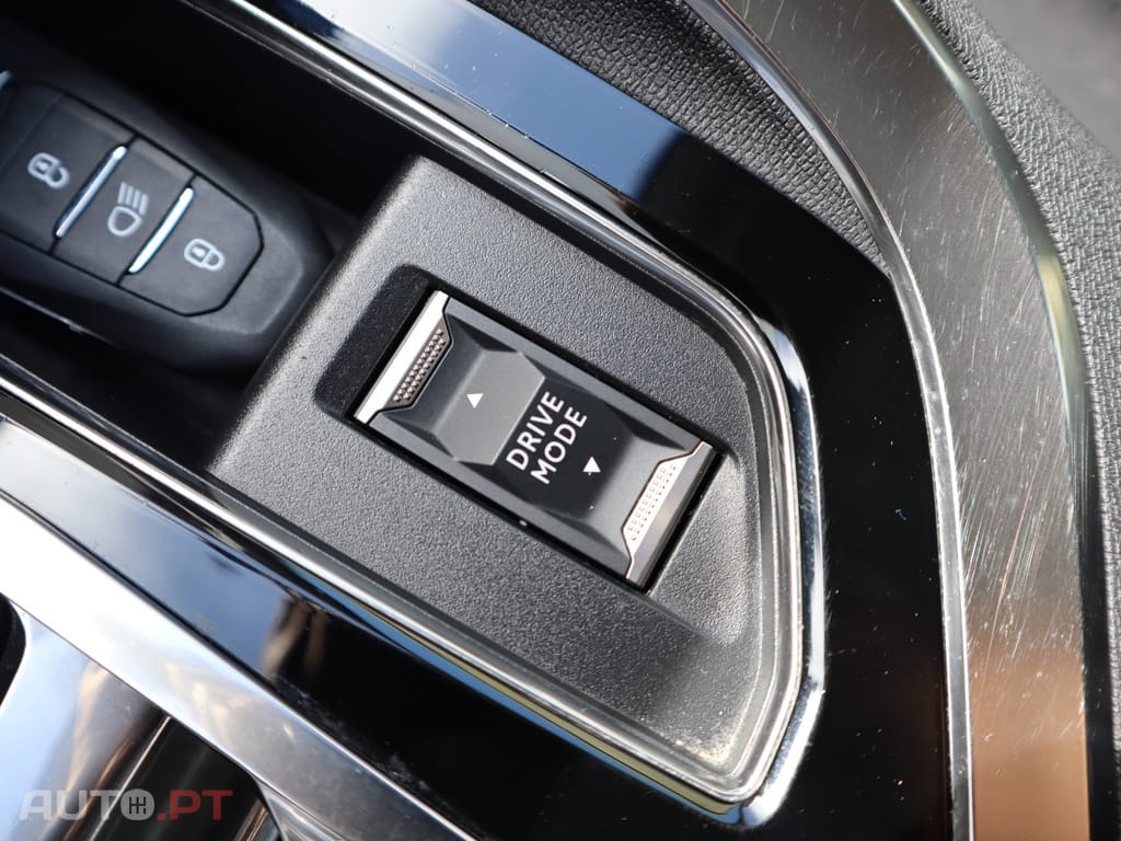 Peugeot 3008 BlueHDi 130 Stop & Start EAT8 Active Pack