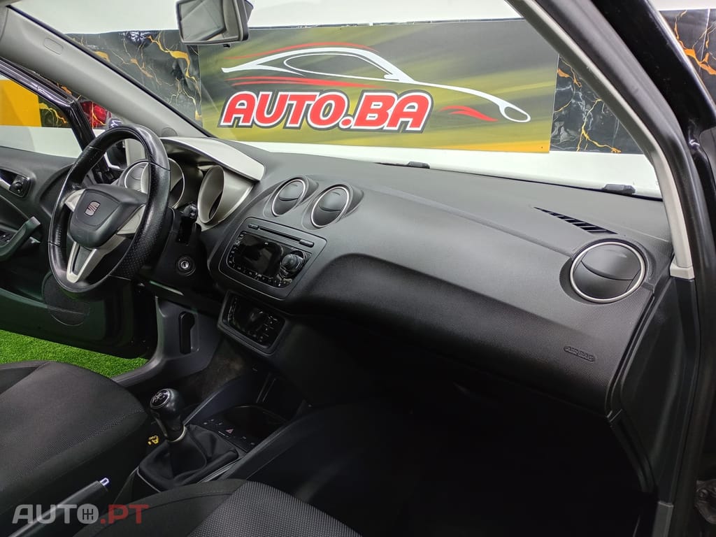 SEAT Ibiza 1.6 TDI Reference — fotografia 35