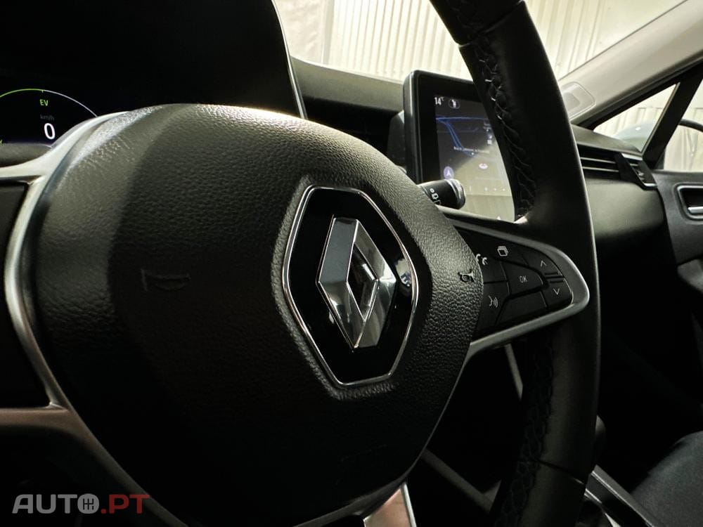 Renault Clio 1.6 E-Tech Intens