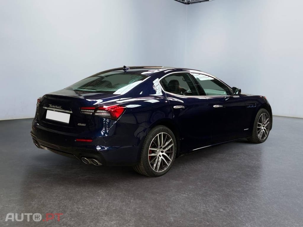 Maserati Ghibli Hybrid GranSport