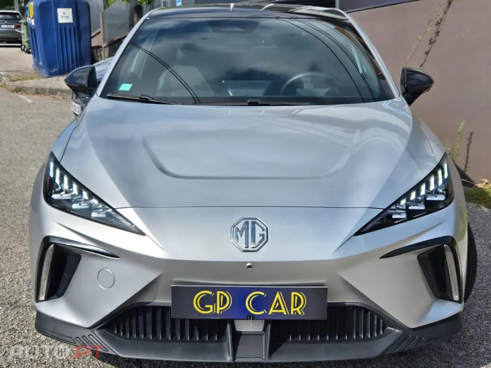 MG MG4 64 kWh Luxury
