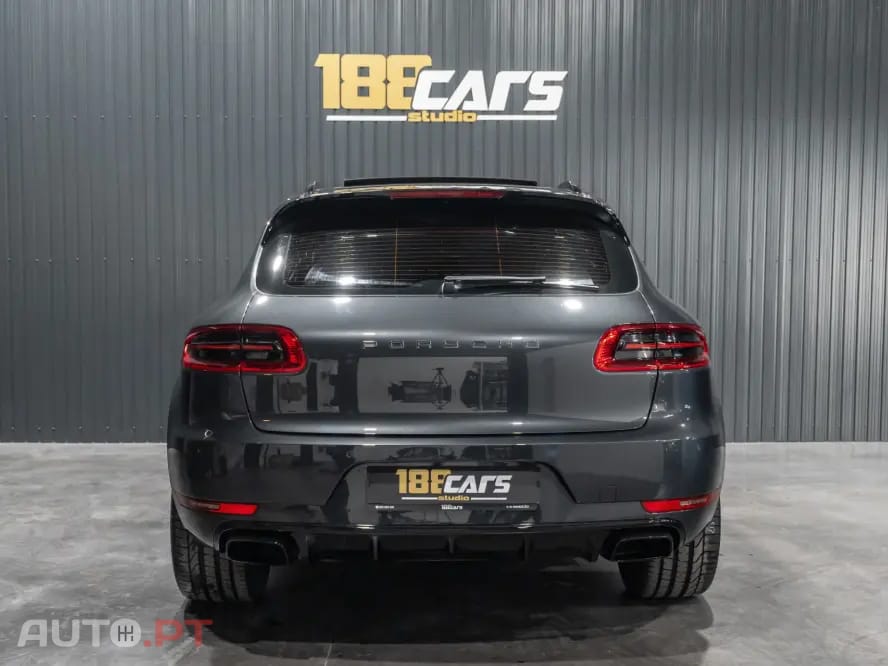 Porsche Macan PDK