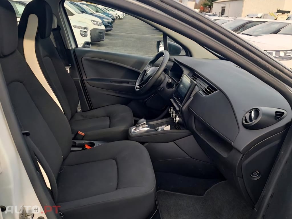 Renault Zoe (c/ Bateria) EV 50 110hp Equilibre