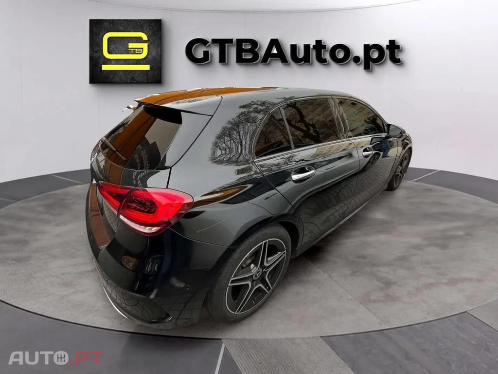 Mercedes-Benz A 180 D Pack Night AMG 