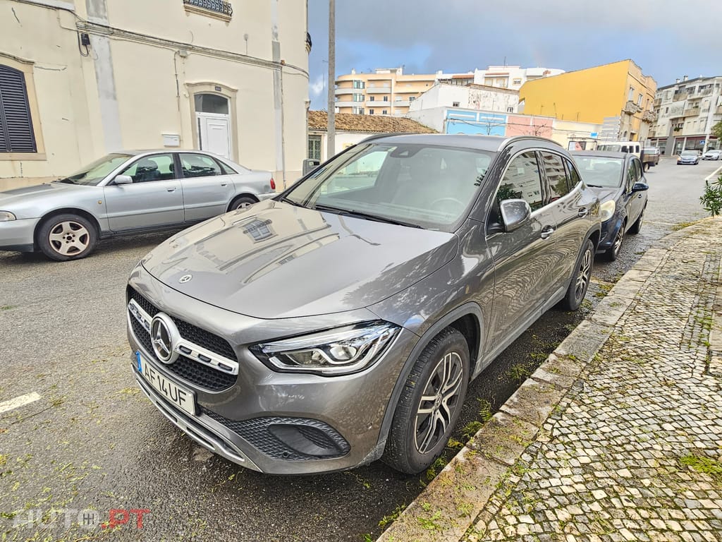Mercedes-Benz GLA 180 Progressive