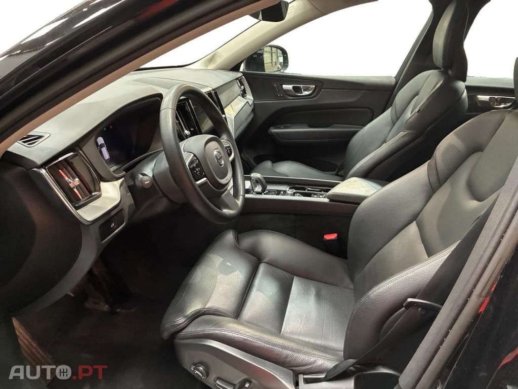 Volvo XC60 B4 Geartronic Plus Style Dark