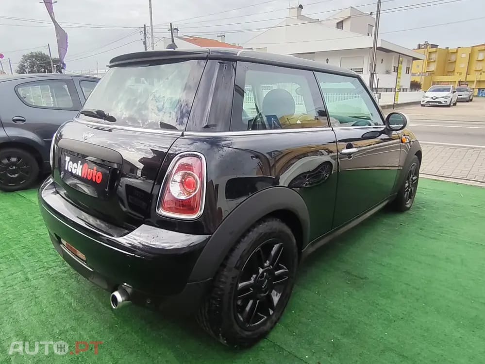 MINI Cooper One D