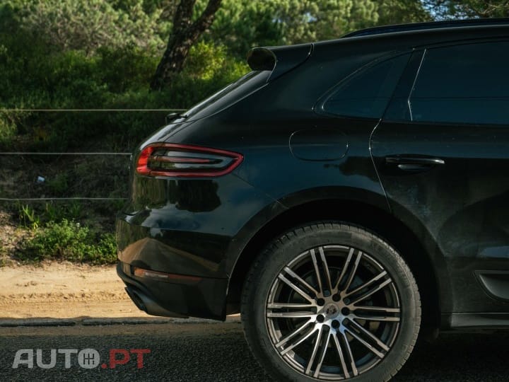 Porsche Macan S