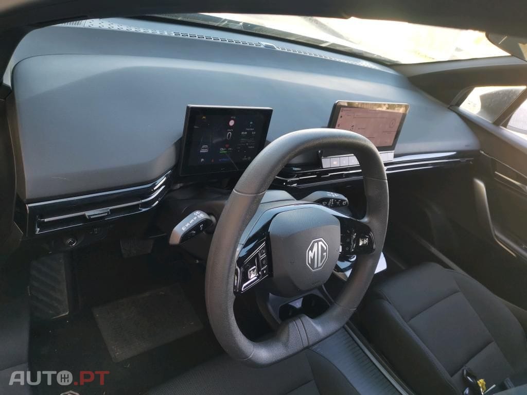 MG MG4 51 kWh Standard