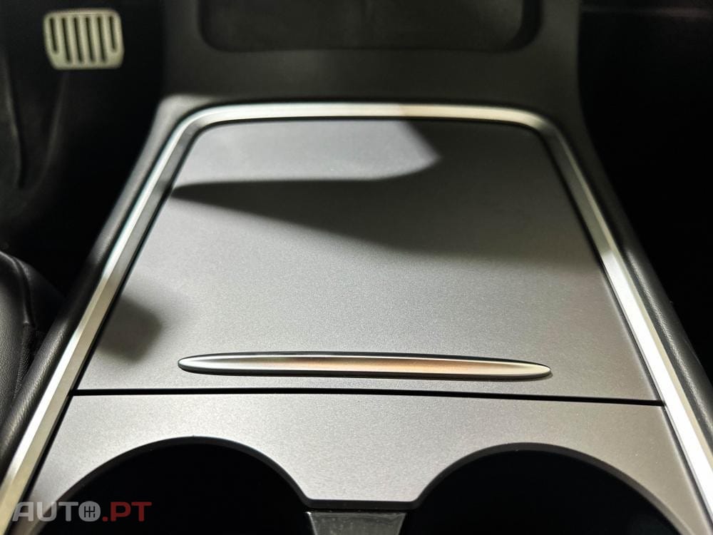 Tesla Model 3 Long Range AWD Dual Motor