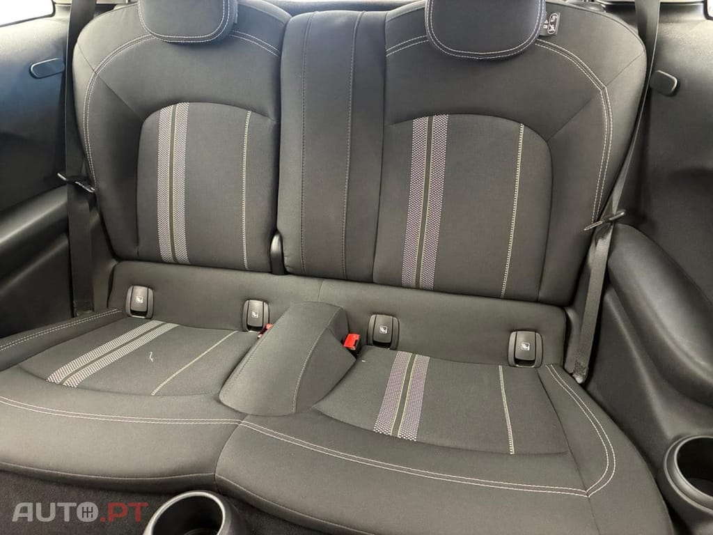 MINI Electric Cooper SE Essential