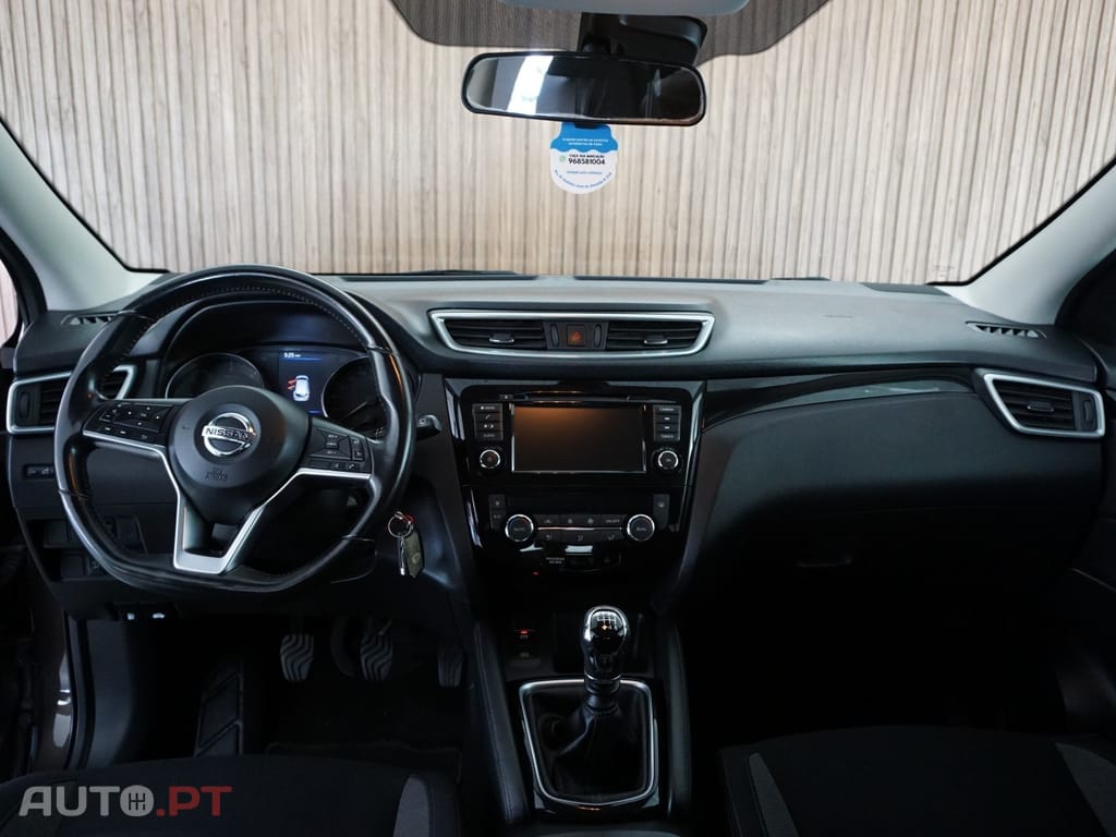 Nissan Qashqai 1.5 dCi N-Connecta J18