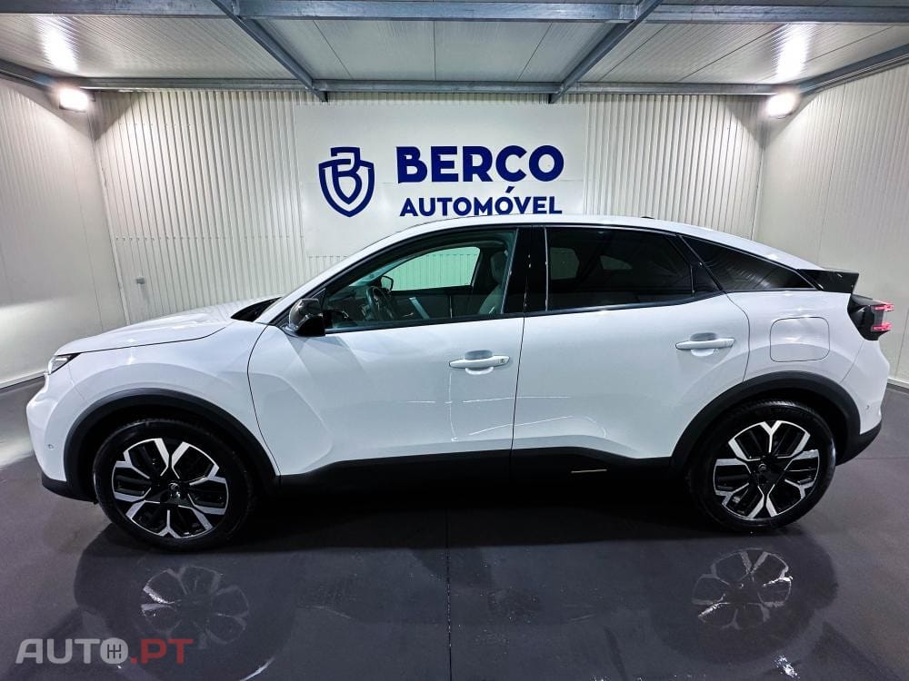Citroen C4 PureTech 130 Stop&Start EAT8 SHINE