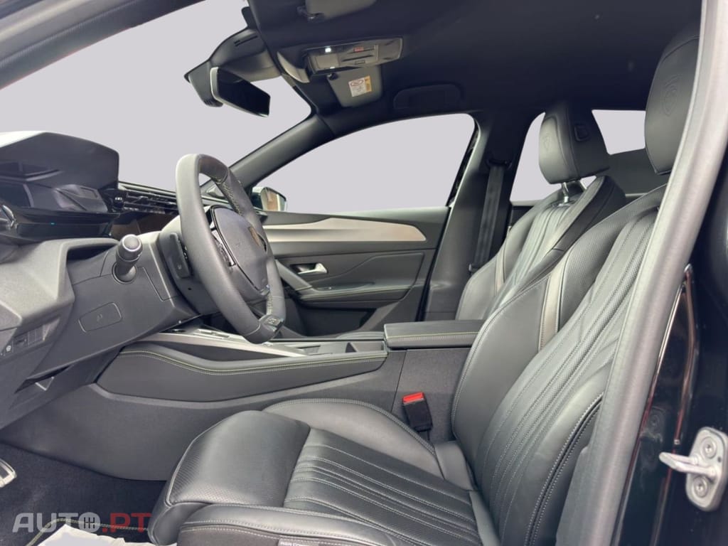 Peugeot 408 GT EAT8