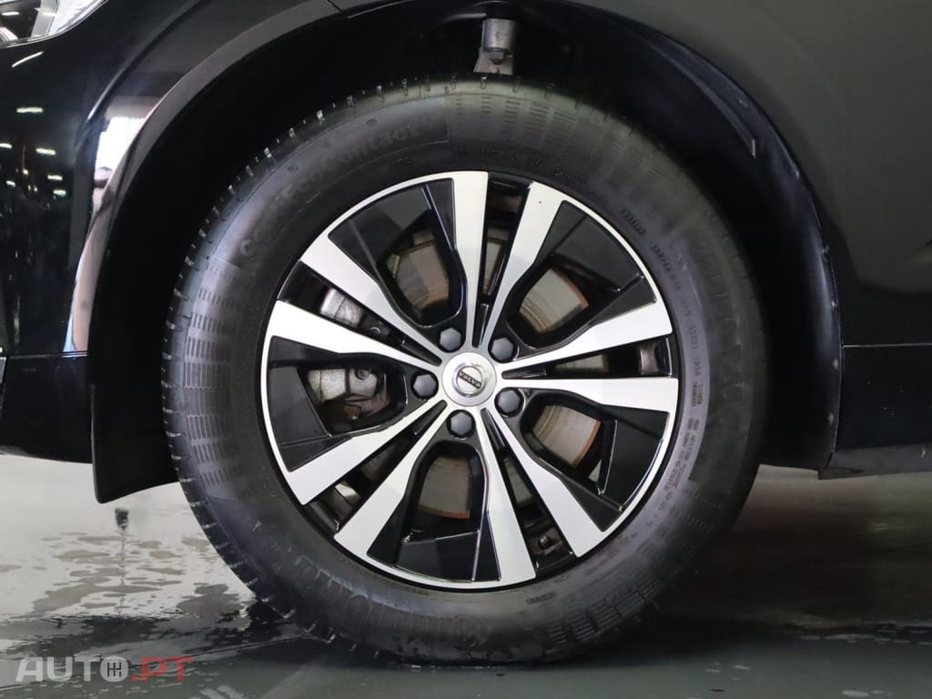 Volvo XC60 2.0 T6  AWD PHEV Core Auto