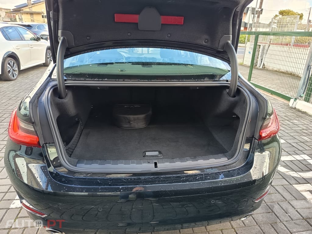 BMW 330 e Corporate Edition Auto