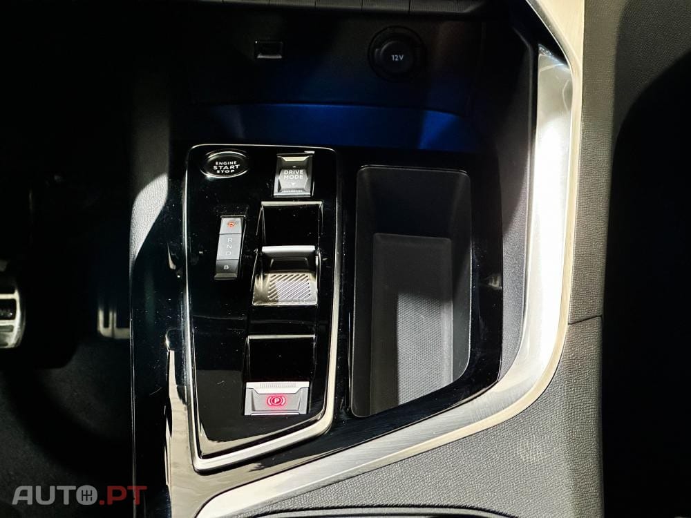 Peugeot 3008 1.6 Hybrid GT Pack e-EAT8