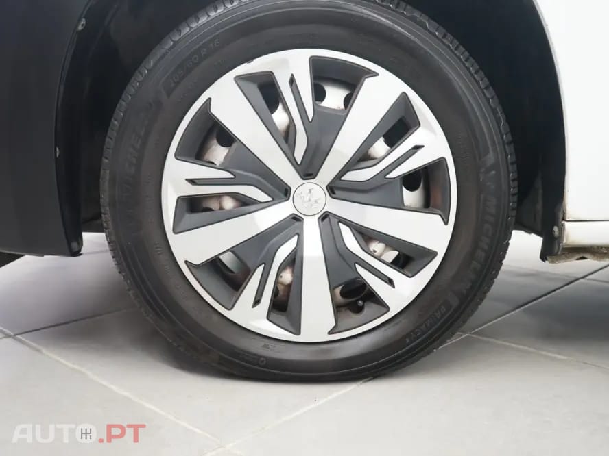 Peugeot Partner 1.5 Blue-HDI Asphalt L1 EAT8