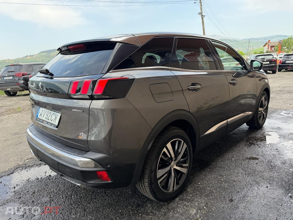 Peugeot 3008 1.6 HDi Allure J18