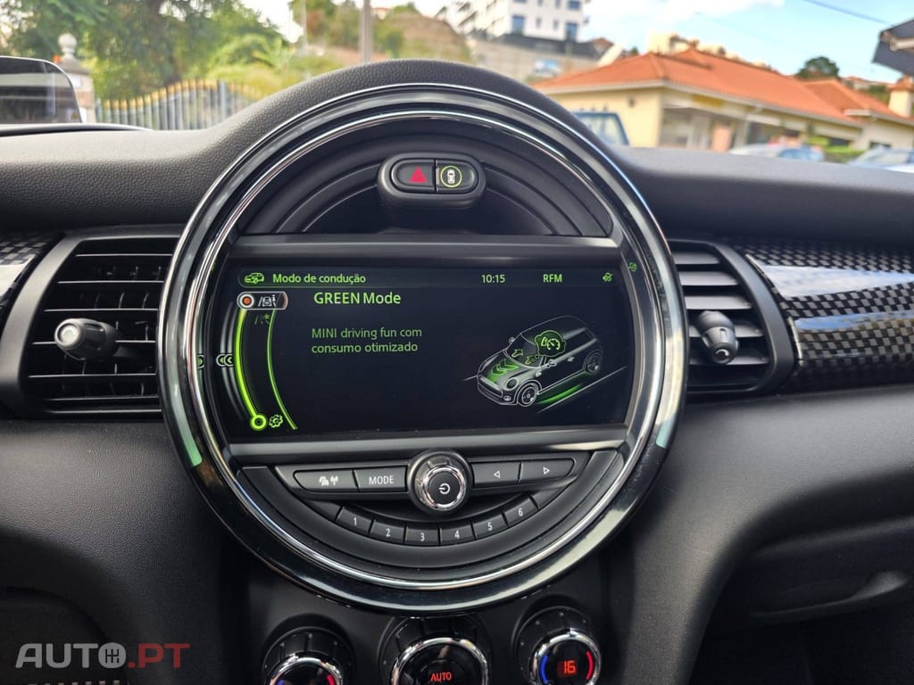 MINI Cooper John Cooper Works Auto Desportiva
