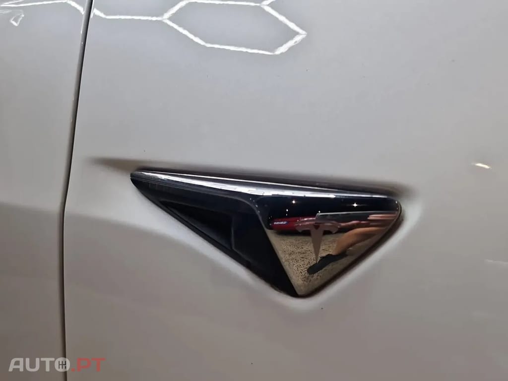Tesla Model 3 Standard Range Plus RWD