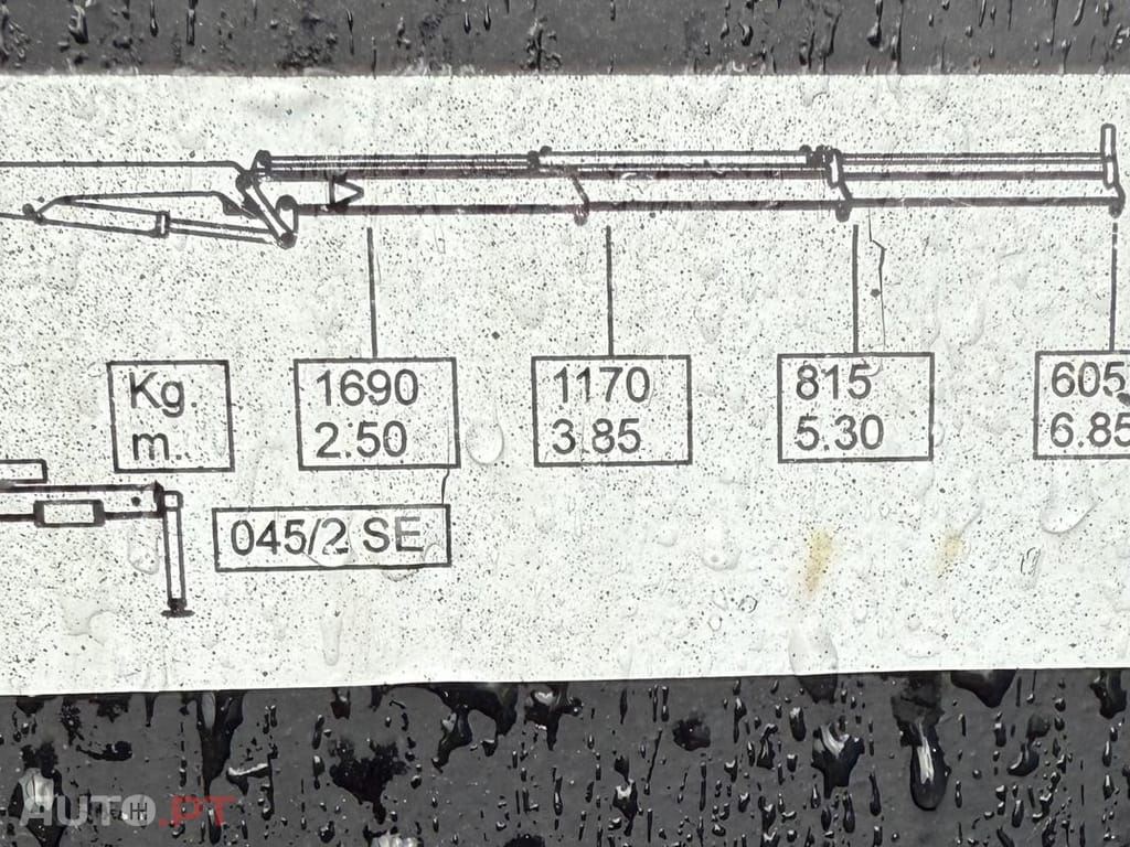 Toyota Dyna 280 GRUA + ESTRADO