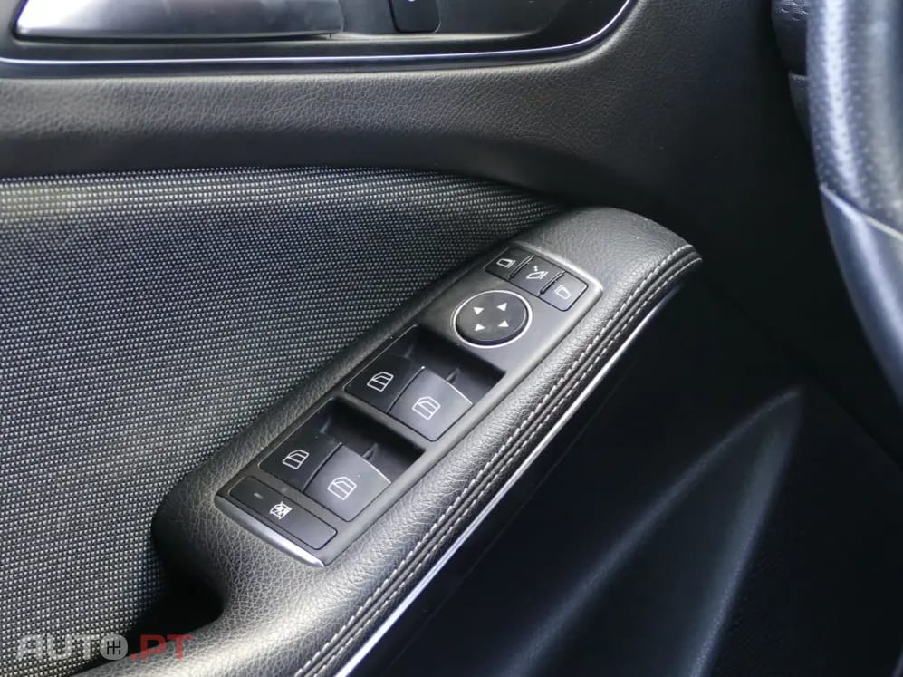 Mercedes-Benz A 180 d AMG Line