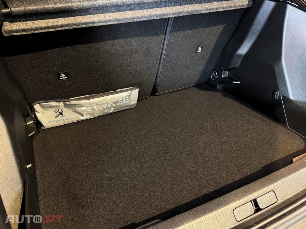 Peugeot 2008 1.2 PureTech Allure Pack