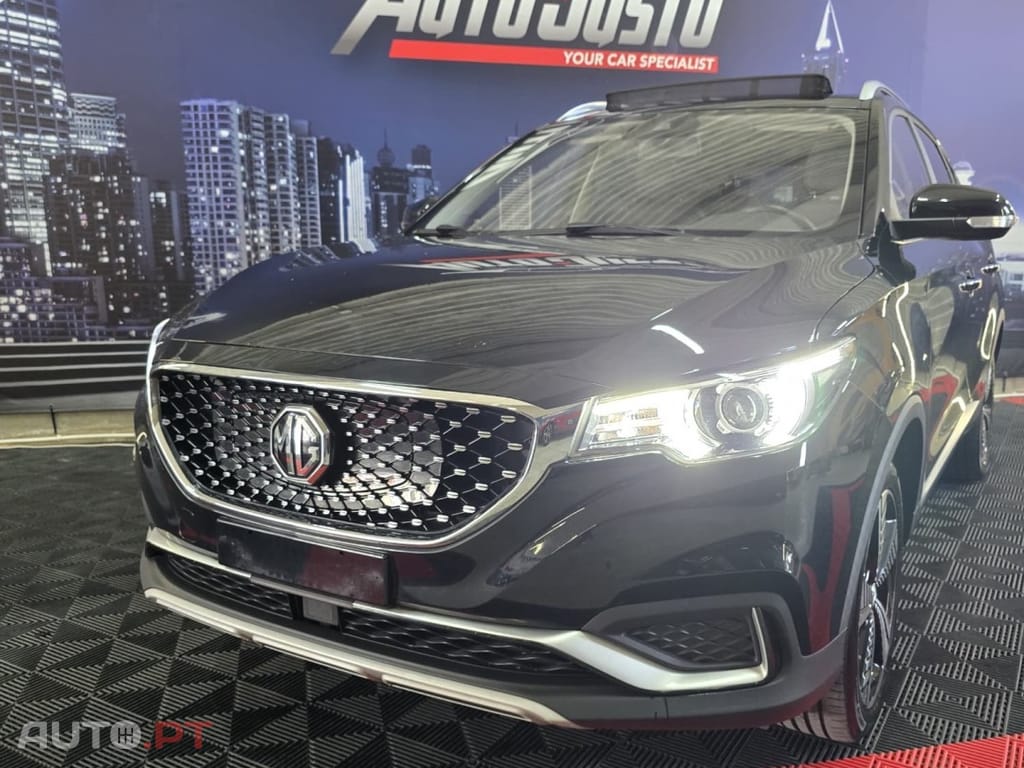 MG ZS EV 44.5 kWh Luxury