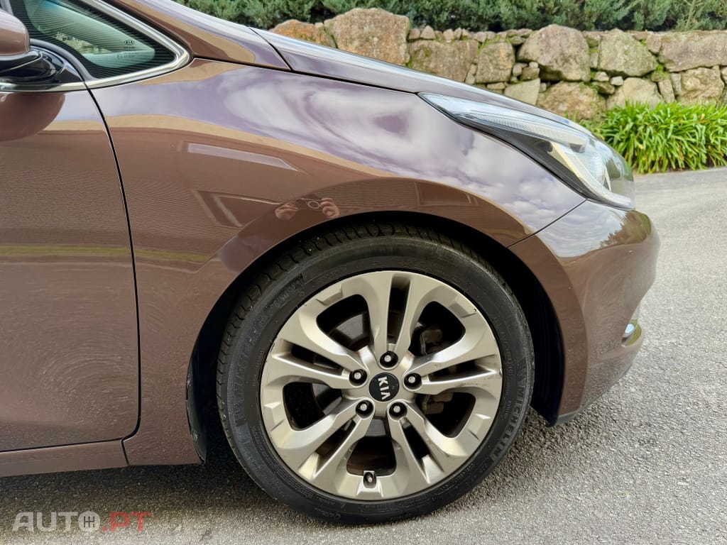 Kia Ceed 1.6 CRDi TX Sport Auto.