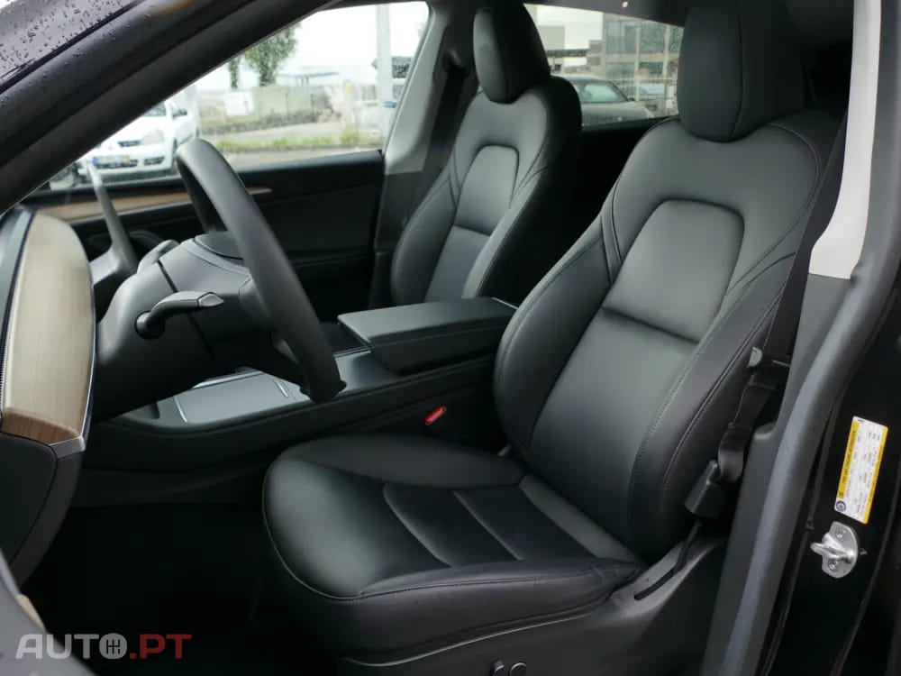 Tesla Model Y Long Range Tração Integral