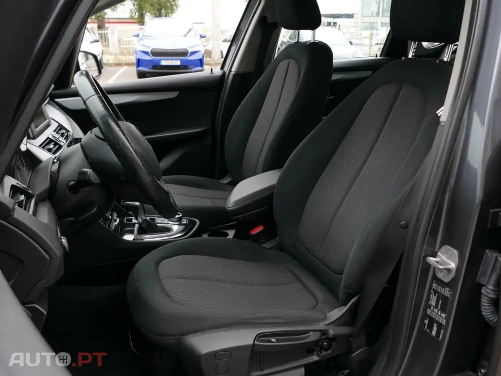 BMW 216 d Advantage Auto