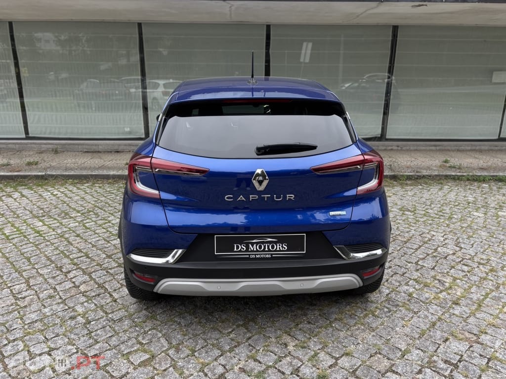 Renault Captur 1.6 E-Tech Plug-In Intens