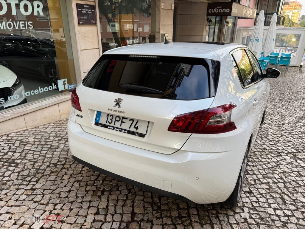 Peugeot 308 1.6 e-HDi Allure J18