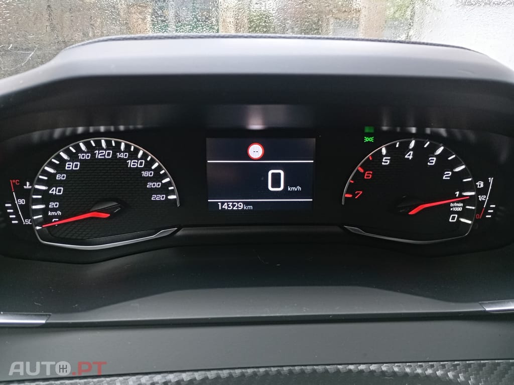 Peugeot 208 1.2 Puretech 101 CV versão Style