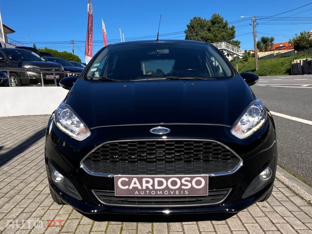 Ford Fiesta 1.0 EcoBoost S&S TITANIUM