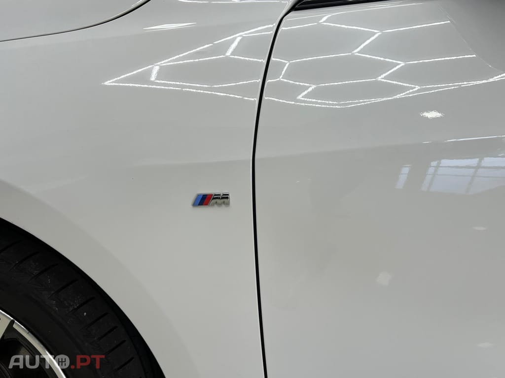 BMW 116 d Pack Desportivo M
