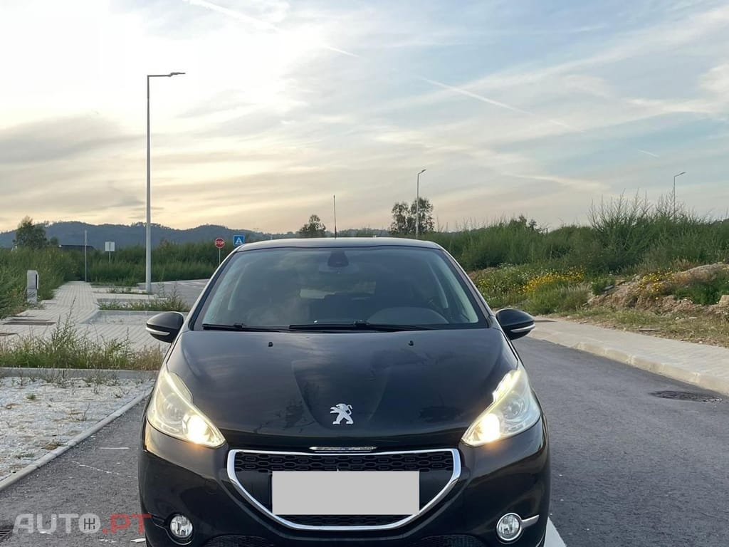 Peugeot 208 1.2 VTi Access