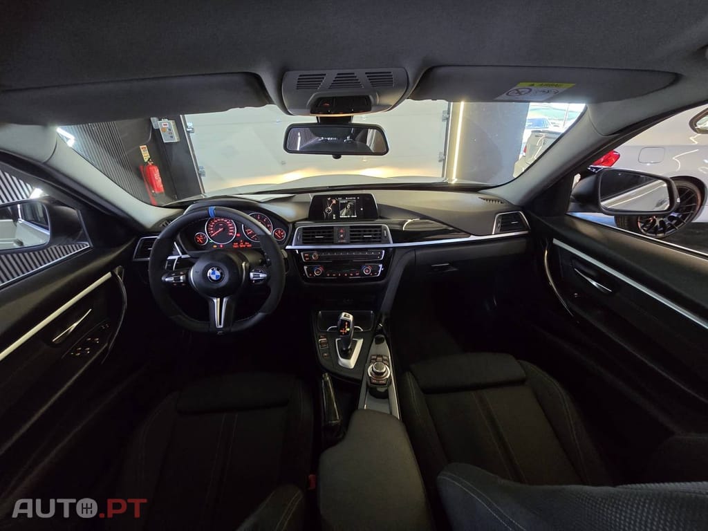 BMW 318 d Line Sport Auto
