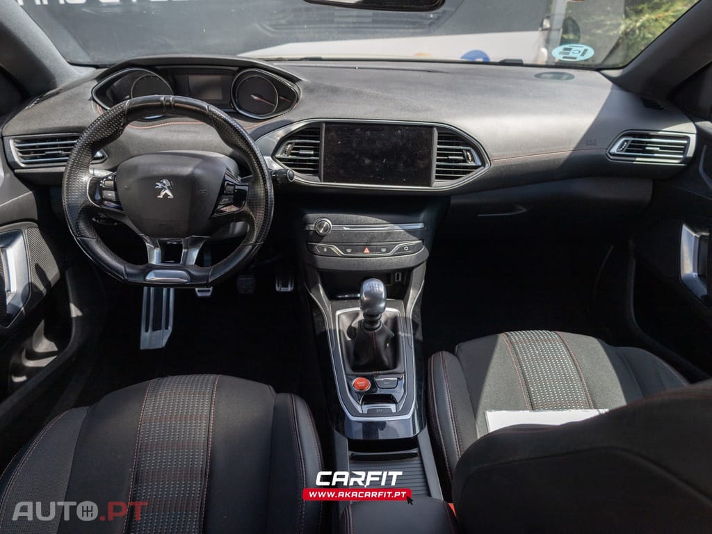 Peugeot 308 1.5 BlueHDi GT Line — fotografia 17