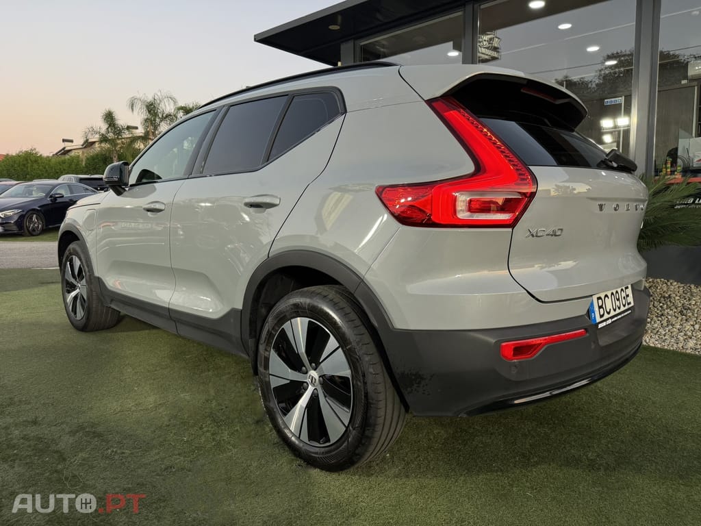 Volvo XC40 1.5 T4 PHEV Plus Dark