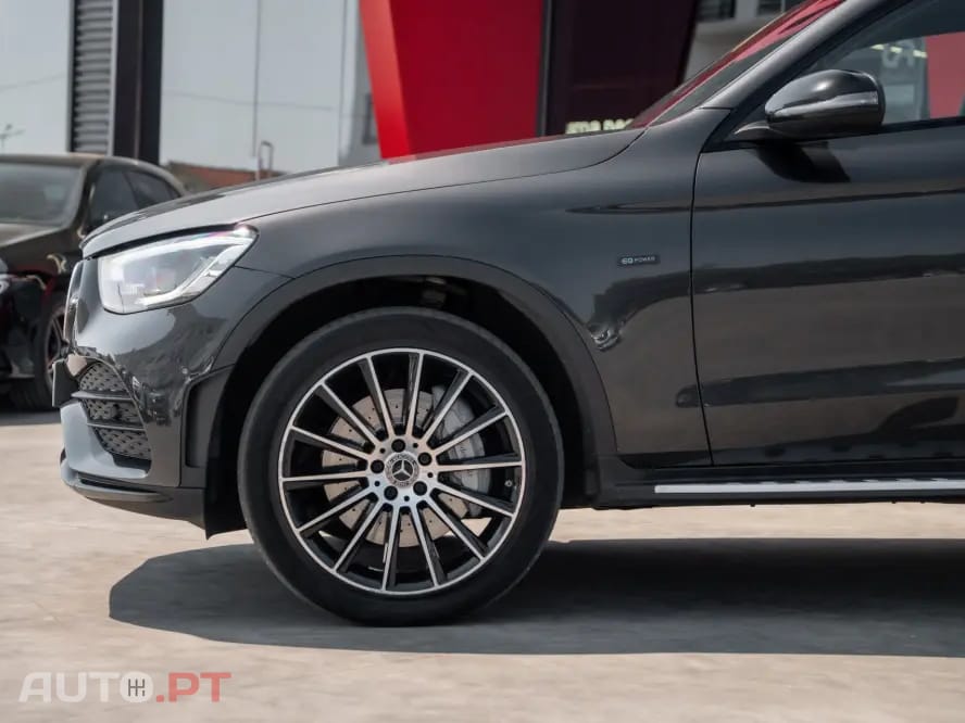 Mercedes-Benz GLC 300 de Coupe 4Matic 9G-TRONIC AMG Line