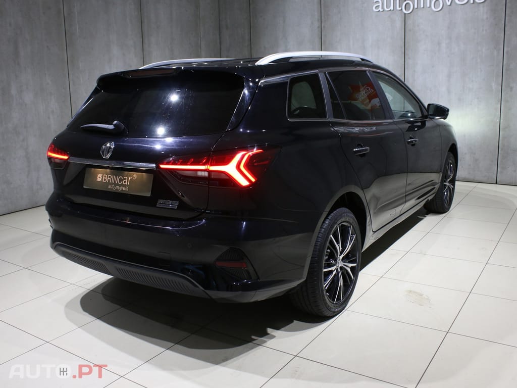 MG MG5 61 kWh Luxury