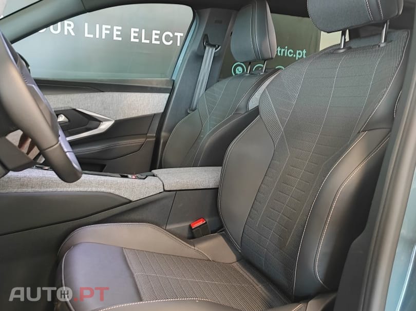 Peugeot E-5008 73 kWh Allure