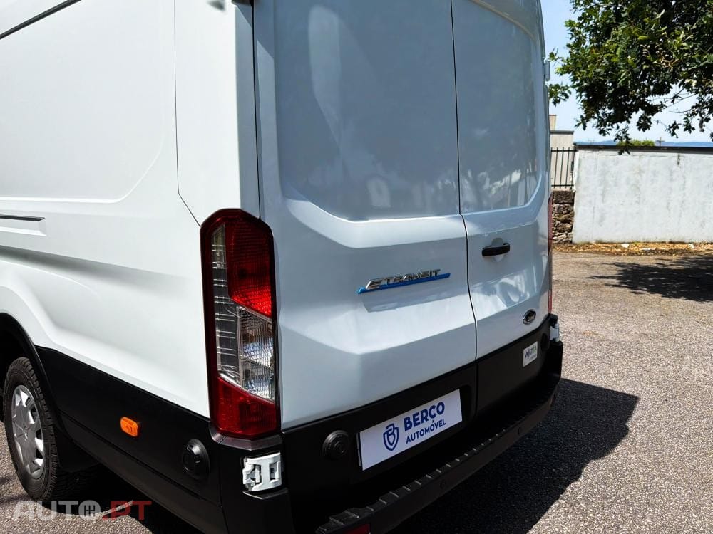 Ford Transit L4H3 Trend