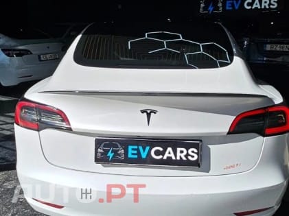 Tesla Model 3 Standard Range Plus RWD