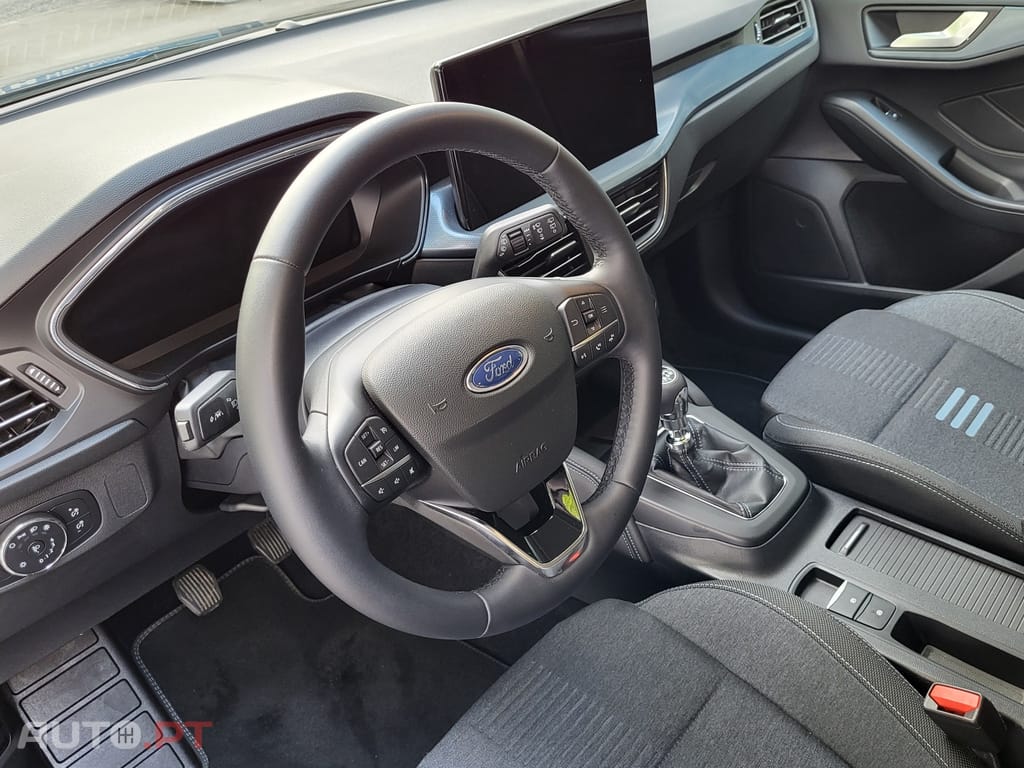 Ford Focus 1.0 EcoBoost MHEV Active X