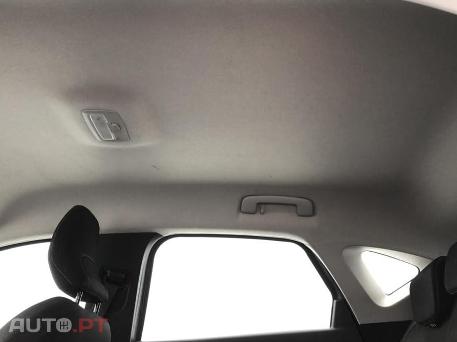 Renault Captur 1.6 E-Tech Full Hybrid Business
