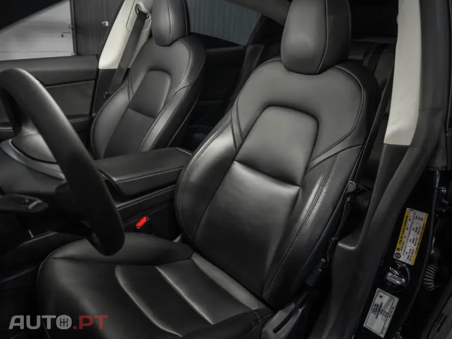 Tesla Model 3 Standard Range Plus RWD
