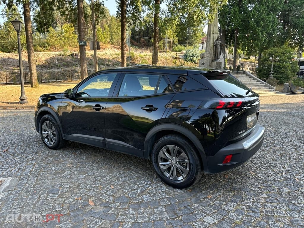 Peugeot E-2008 50 kWh Active Pack